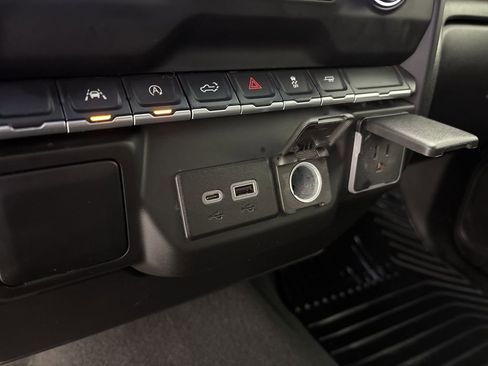 Used 2023 Chevrolet Silverado 1500 Custom RWD image 40