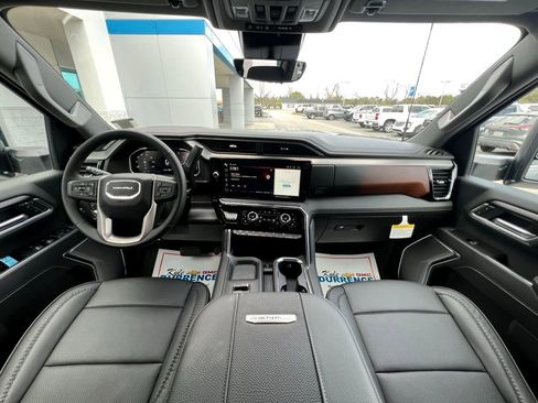 New 2026 GMC Sierra 3500 Denali w/ Denali Reserve Package image 2