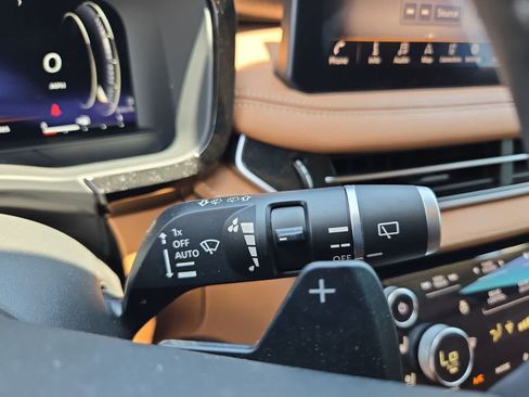 Used 2023 INFINITI QX60 Sensory w/ Vision Package AWD/4WD image 25