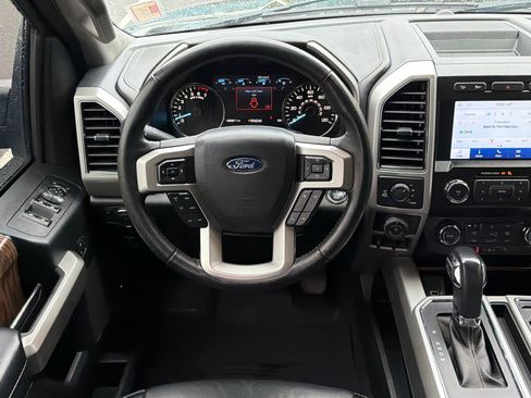 Used 2020 Ford F150 Lariat image 14