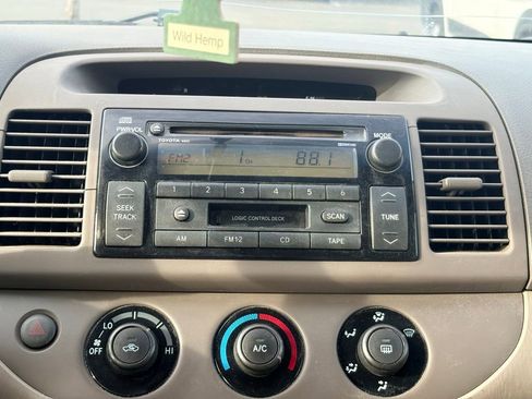 Used 2002 Toyota Camry LE image 17