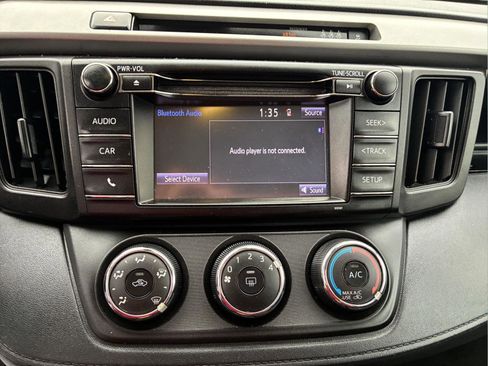 Used 2018 Toyota RAV4 LE w/ All Weather Liner Package image 22