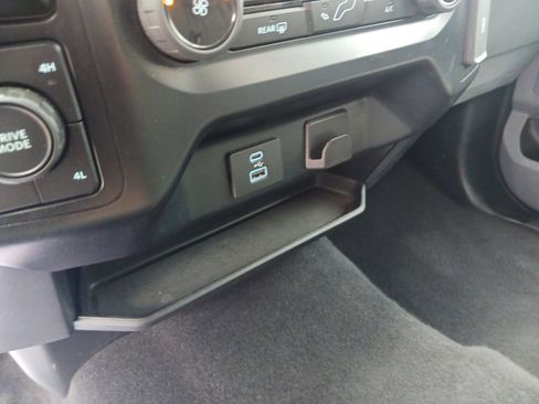 Used 2023 Ford F150 XLT image 11