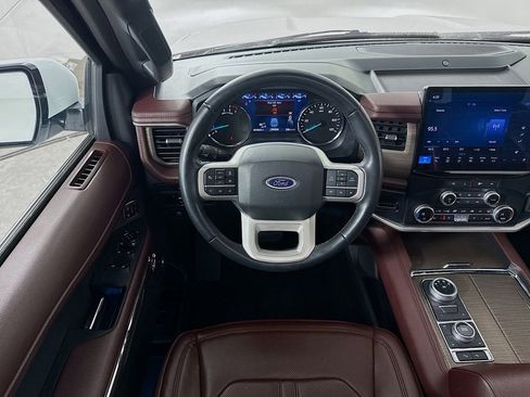 Used 2024 Ford Expedition Max Limited image 25