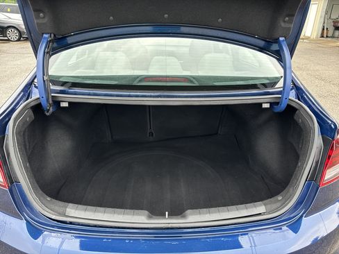 Used 2020 Hyundai Elantra SEL FWD image 6