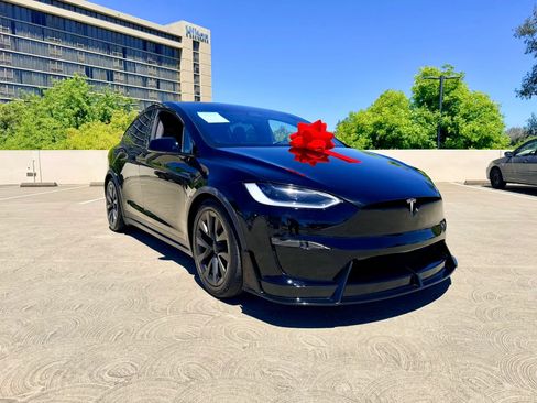 Used 2024 Tesla Model X AWD/4WD image 43