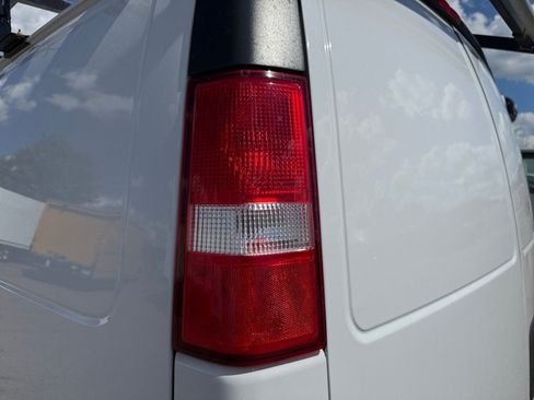 Used 2021 Chevrolet Express 2500 w/ Driver Convenience Package RWD image 31