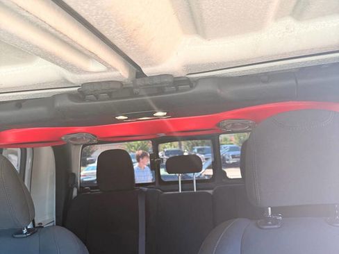 Used 2022 Jeep Gladiator Sport w/ Trailer Tow Package image 14