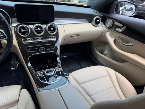 Used 2020 Mercedes-Benz C 300 Sedan w/ Premium Package image 40