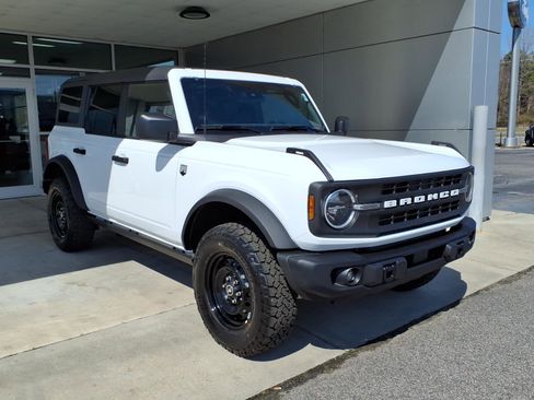 New 2026 Ford Bronco Big Bend w/ Black Diamond Package image 17