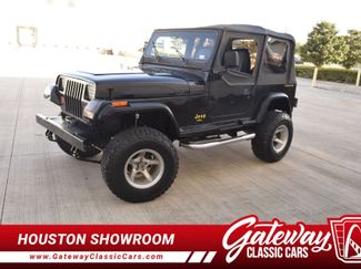 Used 1993 Jeep Wrangler 4WD video 1