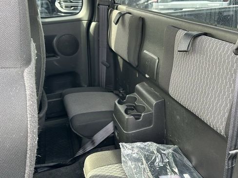 Used 2011 Chevrolet Colorado LT w/ Power Convenience Package image 11