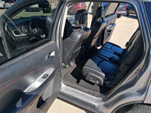 Used 2019 Dodge Journey GT FWD image 16