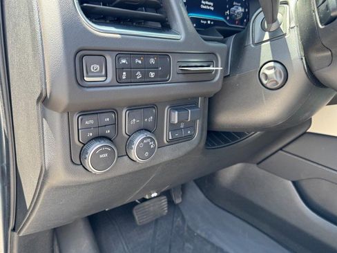 Used 2023 Chevrolet Tahoe Z71 w/ Luxury Package AWD/4WD image 14