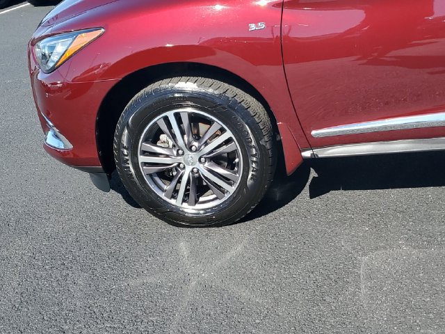 Used 2019 INFINITI QX60 Luxe w/ Essential Package AWD/4WD image 8