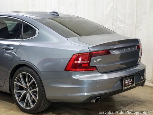 Used 2018 Volvo S90 T5 Momentum w/ Convenience Package AWD/4WD image 8
