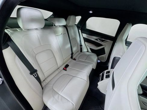 Used 2025 Jaguar F-PACE R-Dynamic S image 29