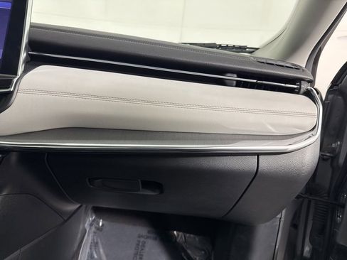 Used 2022 Jeep Compass Limited w/ Sun and Sound Group image 10