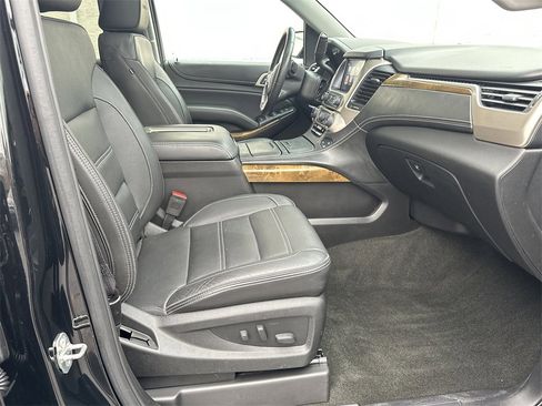 Used 2017 GMC Yukon Denali w/ Open Road Package image 13