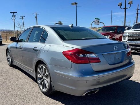 Used 2014 Hyundai Genesis 5.0 R-Spec RWD image 3