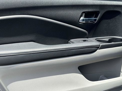 Certified 2021 Honda Pilot Special Edition image 14