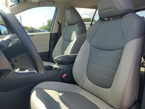 Used 2025 Toyota RAV4 XLE Premium w/ Weather Package FWD image 19