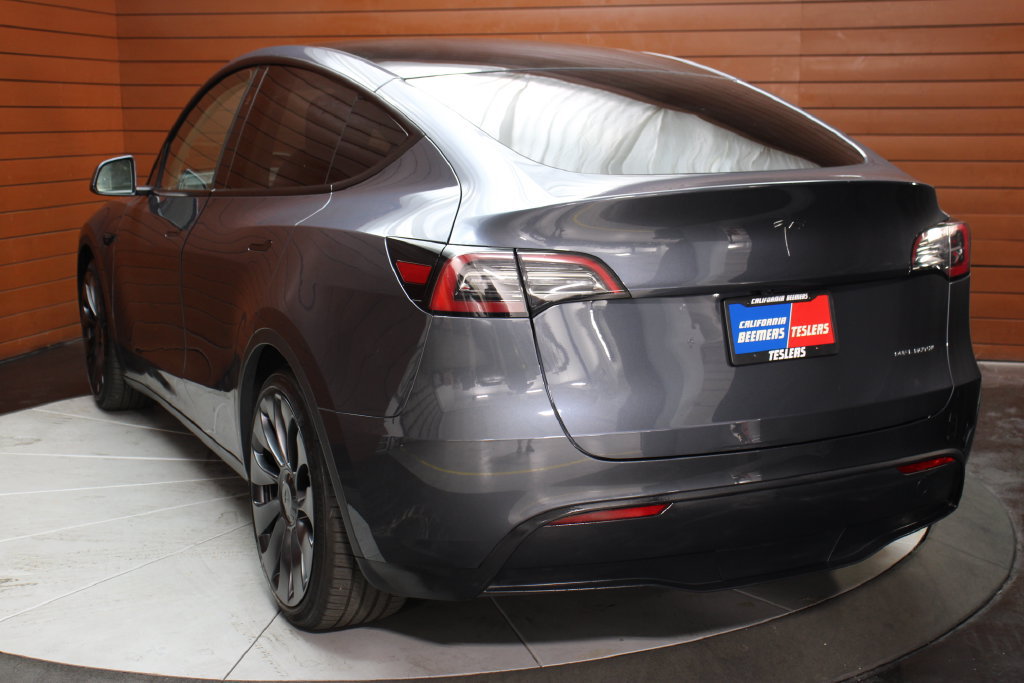 Used 2023 Tesla Model Y Performance AWD/4WD image 29