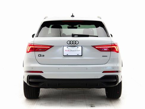 New 2025 Audi Q3 2.0T Premium image 30