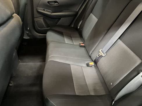 Used 2024 Nissan Sentra SV FWD image 11