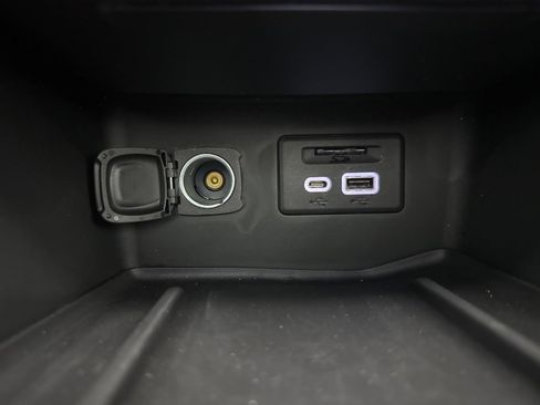 Used 2023 GMC Acadia Denali w/ Denali Ultimate Package image 52