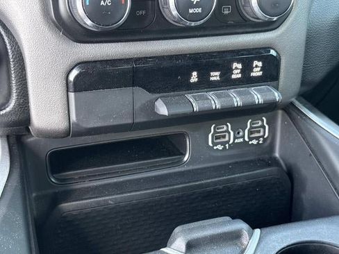 Used 2020 RAM 1500 Big Horn AWD/4WD image 24