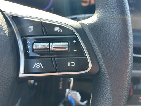 Used 2026 Kia Seltos LX FWD image 37