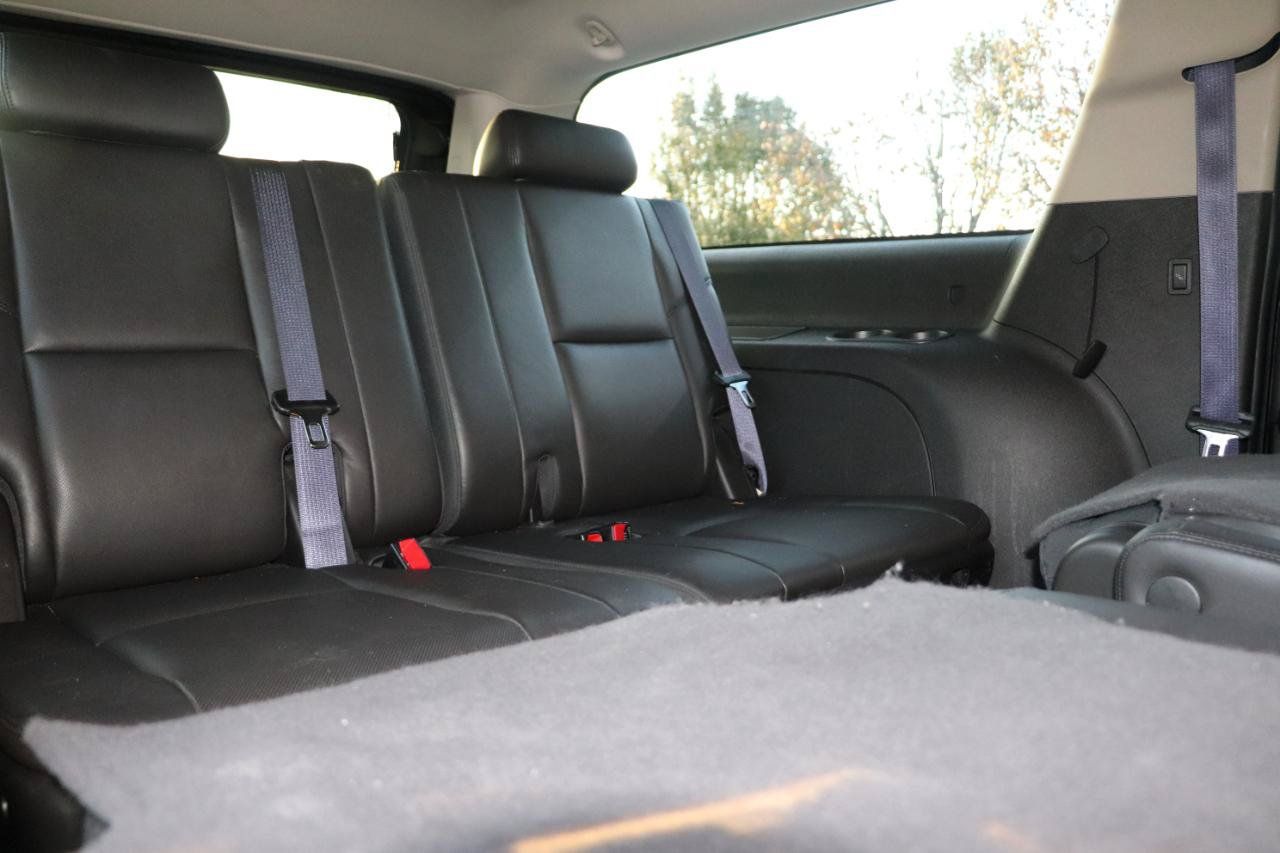 Used 2014 Cadillac Escalade ESV Premium AWD/4WD image 24