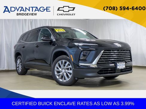 Used 2025 Buick Enclave Preferred AWD/4WD image 1