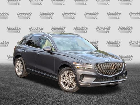 Used 2022 Genesis GV70 2.5T w/ Select Package AWD/4WD image 2