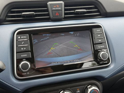 Used 2025 Nissan Versa SV FWD image 24