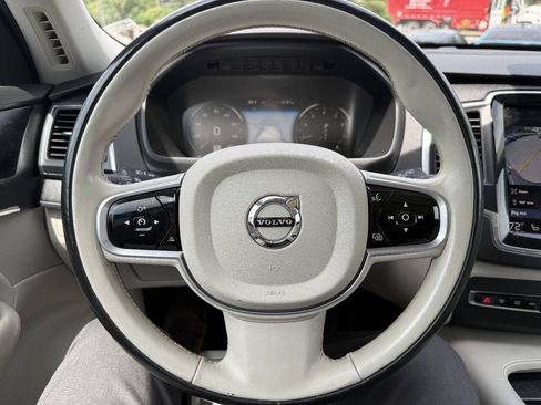Used 2020 Volvo XC90 T6 Momentum AWD/4WD image 27