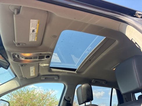 Used 2016 GMC Terrain SLT w/ Open Road Package image 9