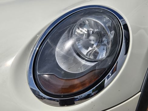 Used 2016 MINI Cooper 4-Door Hardtop FWD image 7