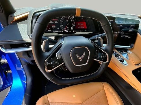 Used 2023 Chevrolet Corvette Stingray Preferred Conv w/ Z51 Performance Package RWD image 6
