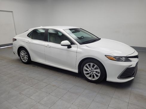 Used 2024 Toyota Camry LE FWD image 11