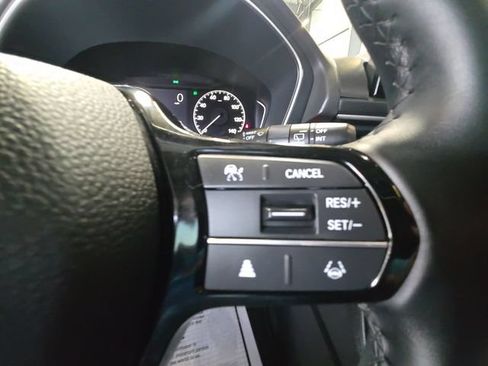 Used 2023 Honda Pilot Touring image 19