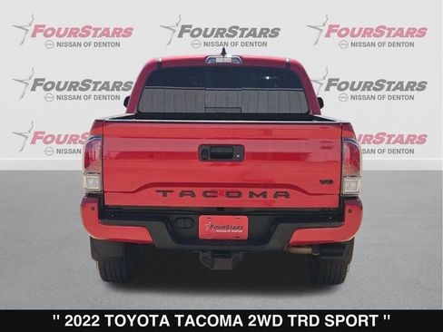 Used 2022 Toyota Tacoma TRD Sport w/ Technology Package RWD image 5
