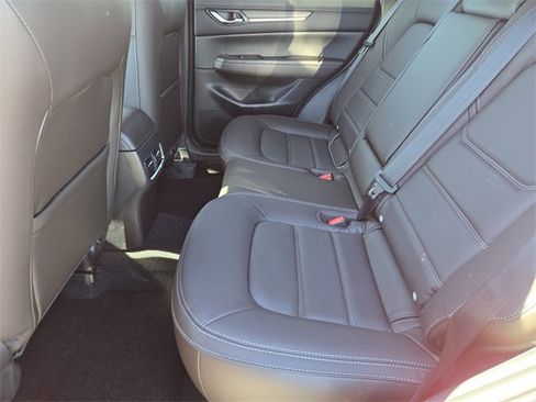 New 2025 MAZDA CX-5 Signature image 8