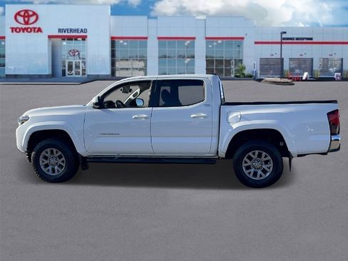 Used 2019 Toyota Tacoma SR5 image 3