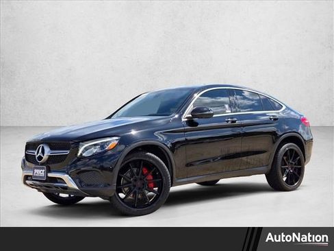 Used 2019 Mercedes-Benz GLC 300 4MATIC Coupe image 1