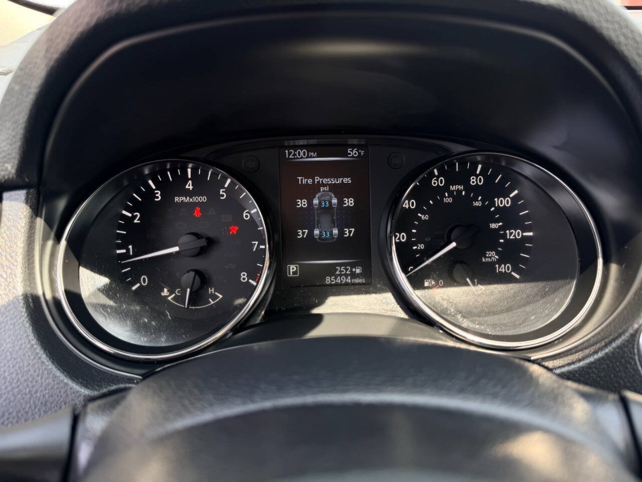 Used 2017 Nissan Rogue SV AWD/4WD image 44