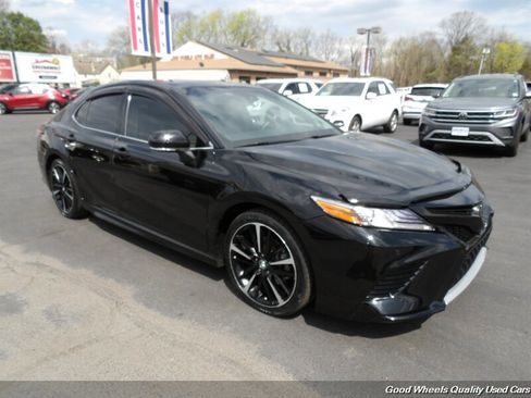 Used 2018 Toyota Camry XSE w/ Audio Package FWD image 3