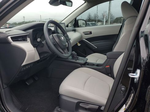 New 2026 Toyota Corolla Cross L image 16