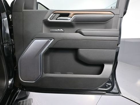 Used 2023 Chevrolet Silverado 1500 High Country w/ High Country Premium Package AWD/4WD image 52